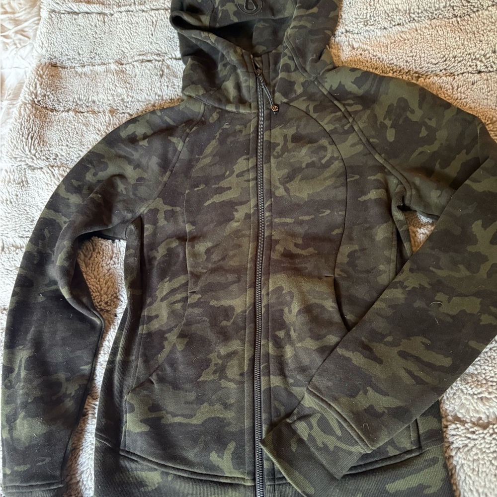 Lululemon Athletica Green Camouflage Hoodie WORN 1x